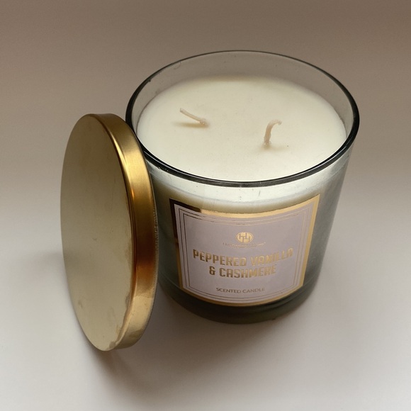 Candle peppered Vanilla & Cashmere scent Huntington Home - Picture 4 of 6